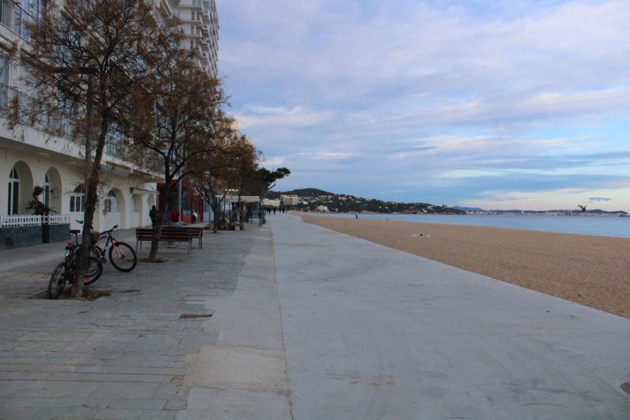 Estudio Primera Linea De Mar Con Piscina Y Parking Apartment ปลาตจาดาโร ภายนอก รูปภาพ
